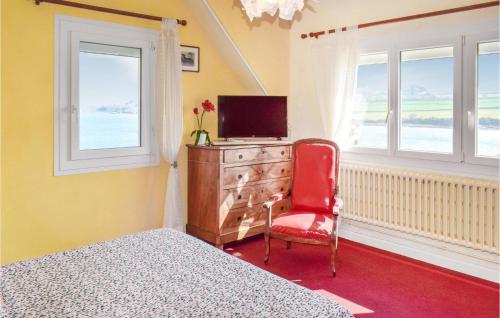 Beautiful home in Plouguiel with WiFi and 4 Bedrooms