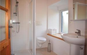 Beautiful home in Quemper Guzennec with