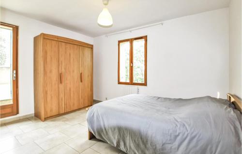 Beautiful home in Robion with WiFi and 2 Bedrooms