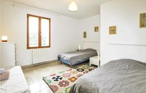 Beautiful home in Robion with WiFi and 2 Bedrooms
