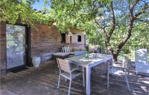 Beautiful home in Saignon with 2 Bedrooms, WiFi and Private swimming pool