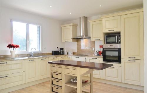 Beautiful home in Saint-Denoeux with Private swimming pool, Outdoor swimming pool and Heated swimming pool