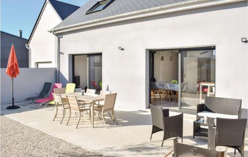 Beautiful home in Saint-Germain-sur-Ay with 3 Bedrooms and WiFi