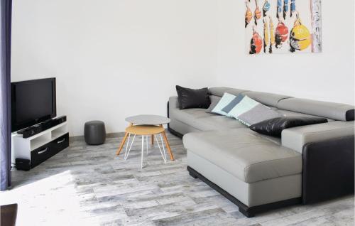 Beautiful home in Saint-Germain-sur-Ay with 3 Bedrooms and WiFi