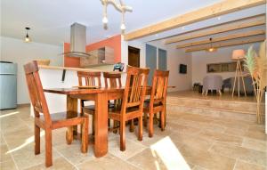 Beautiful home in Saint-Germain with Outdoor swimming pool and 3 Bedrooms