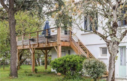 Beautiful home in Saint-Hilaire-de-Riez with WiFi and 3 Bedrooms