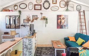 Beautiful home in Saint-Martin-de-Valama with