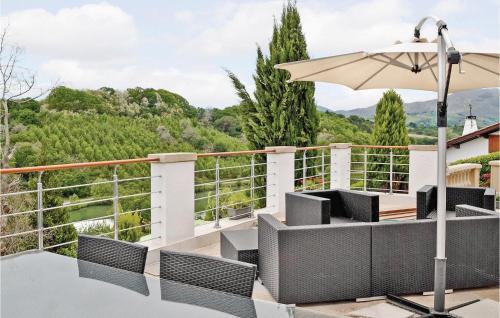 Beautiful home in Saint-Pe-sur-Nivelle with 2 Bedrooms, WiFi and Private swimming pool