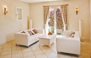 Beautiful home in Salernes with 3 Bedrooms, WiFi and Outdoor swimming pool