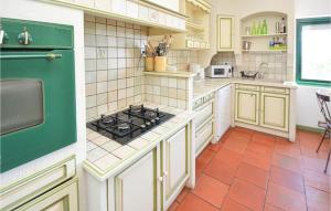 Beautiful home in Ste with 4 Bedrooms, WiFi and Outdoor swimming pool
