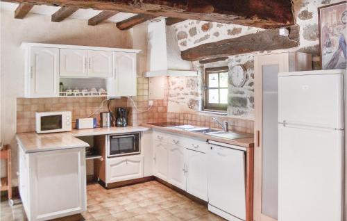 Beautiful home in Taden with 3 Bedrooms and WiFi