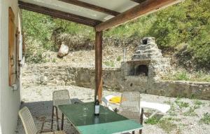 Beautiful home in Teyssieres with 2 Bedrooms and Outdoor swimming pool