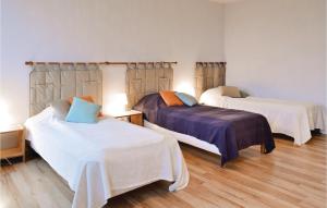 Beautiful home in Trie-Chteau with 2 Bedrooms and WiFi