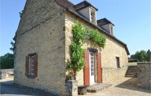 Beautiful home in Val-de-Louvre-et-Caude with 3 Bedrooms
