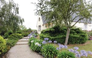 Beautiful home in Yvias with 4 Bedrooms and WiFi
