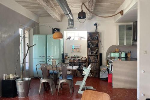 Beautiful house 50 meters from the sea