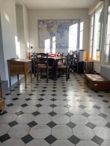 Beautiful house 50 meters from the sea