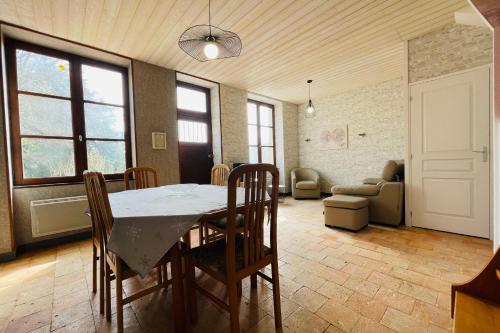 Beautiful house with a garden on a hill near Amboise