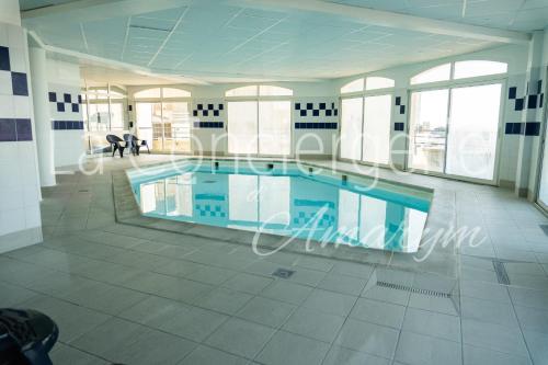Bel appartement proche de la mer avec balcon