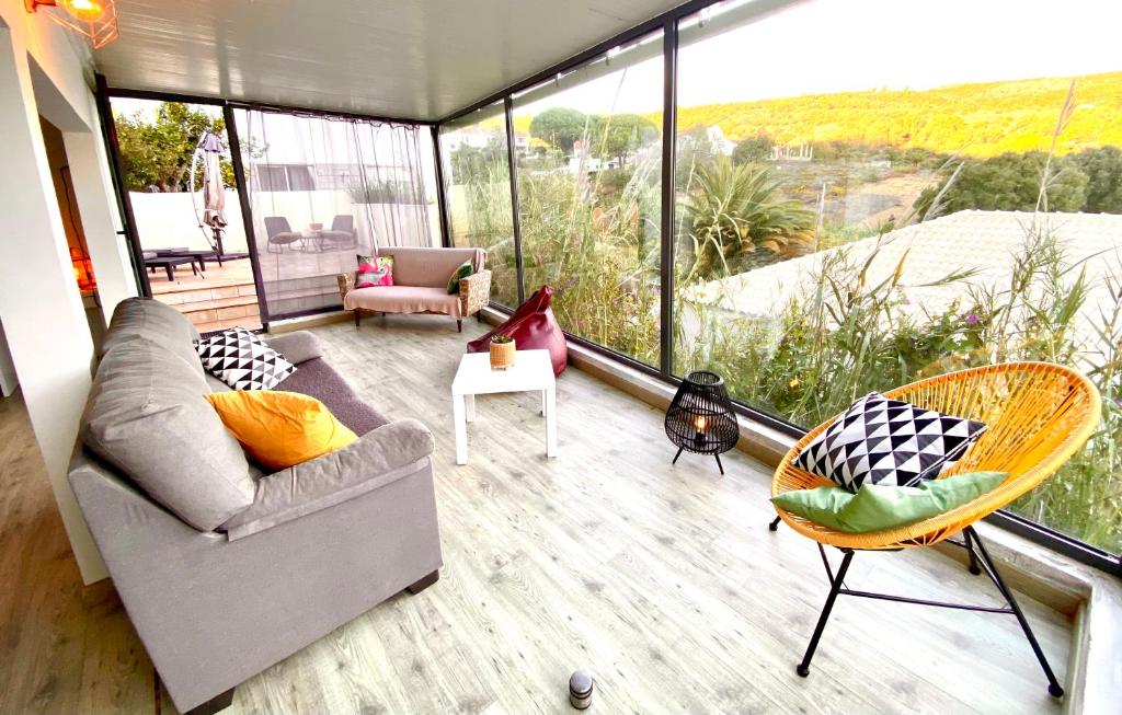 Bela Sesimbra beach house 50 Avenida Costa Azul, 2790-643 Sesimbra