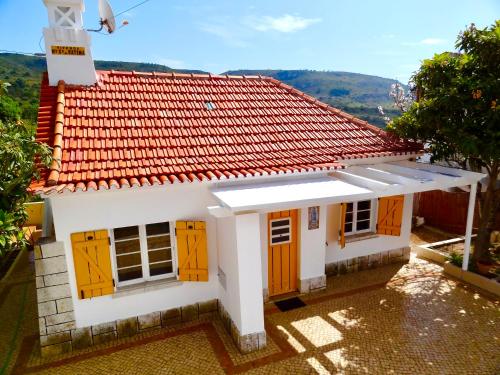 Bela Sesimbra beach house