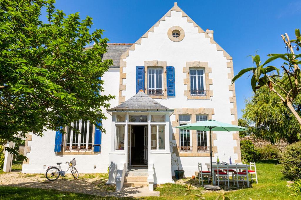 Maison de vacances Belle Bigoudene pour des vacances en famille ! Jean Jacques Rousseau, 15 29760 Penmarcʼh