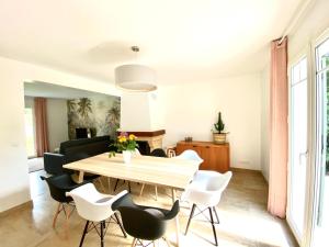 Belle de Brie I - Garten, Riesenschaukel, Parkplatz im Innenhof, hochwertige Betten und Küche