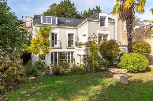 Belle maison contemporaine avec piscine