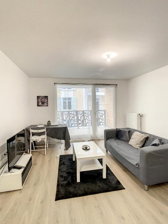 Belle maison de 300 m2 avec piscine, sauna, jacuzzi 85190 Aizenay