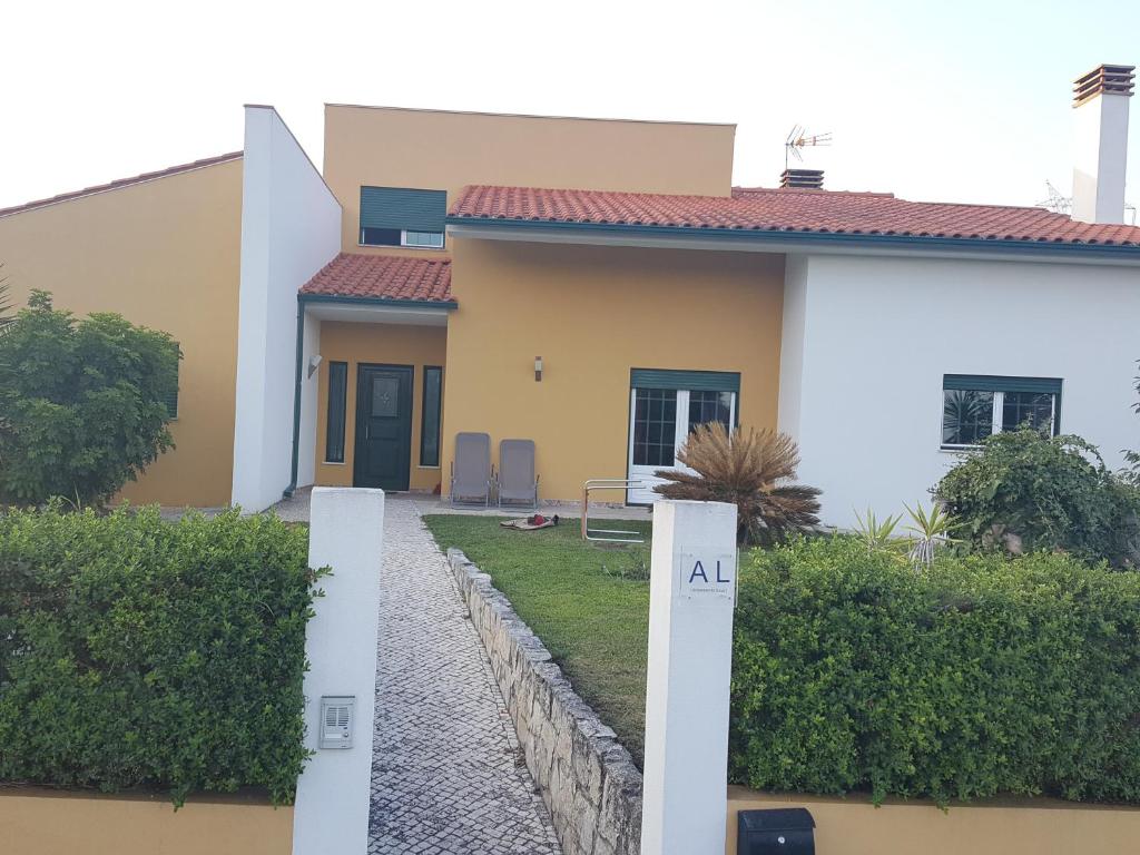 Belle Maison de Campagne Trav. da Rua Outeiro do Paco lote 1, 3060-010 Ançã