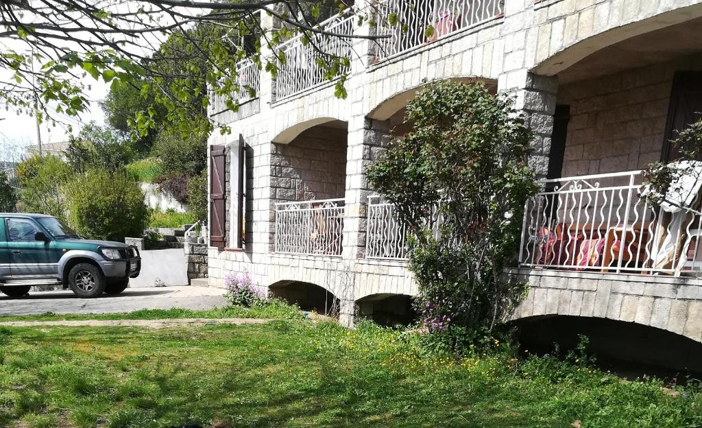 Belle maison de charme ancien, vue mer et montagne LOTISSEMENT ACQUELLA, 20140 Casalabriva