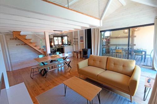 Belle maison ossature bois avec SPA proche Océan