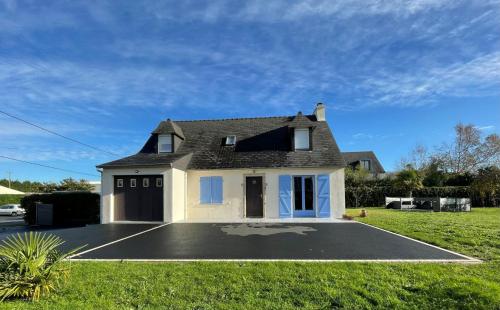 Belle maison rénovée, 5mn à pied de la mer, classée meublé de tourisme 3 étoiles