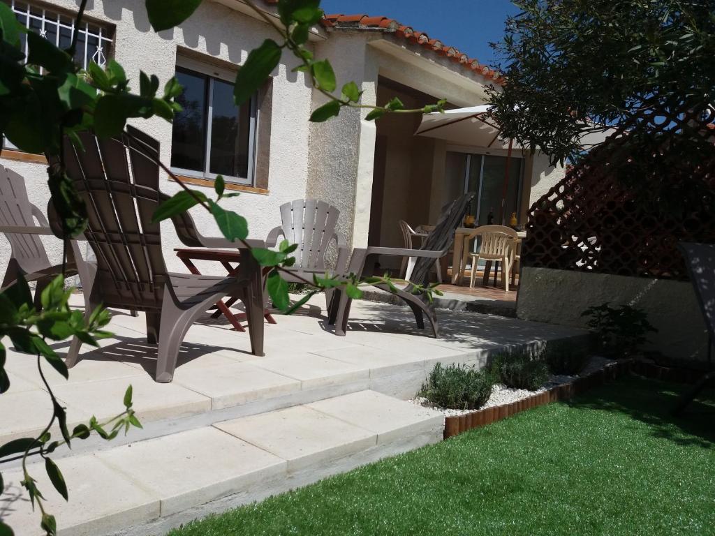 Belle villa classée 4 étoiles proche plage avec jardin 15 Rue Carlos de Lazerme, 66750 Saint-Cyprien Plage