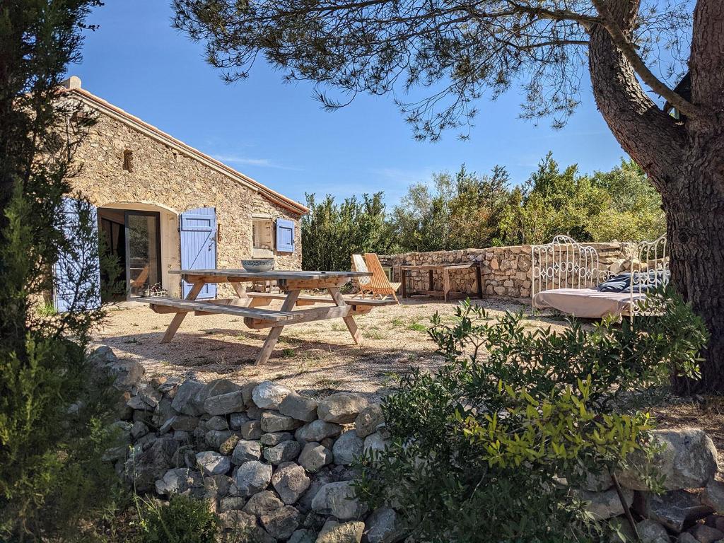 Maison de vacances Bergerie éco-gîte Serre Rouge Zone d'activité la Noria 11360 Durban-Corbières