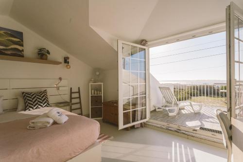 Best Houses 26: Baleal Beach Front Retreat