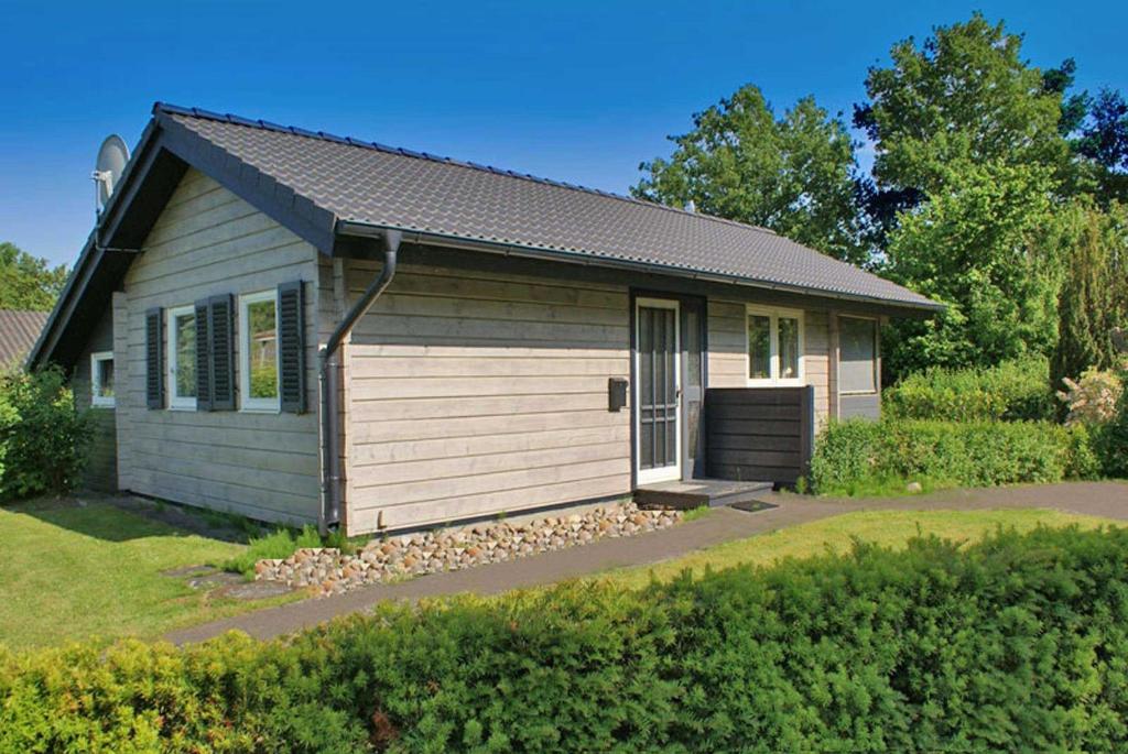 Maison de vacances Blockhaus mit Parkplatz vor der Ha Zum Wikinger 24351 Damp