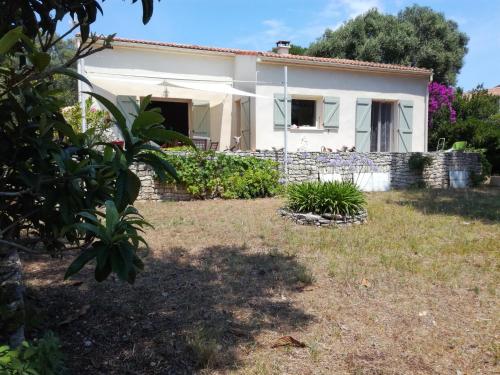 Bonifacio, maison 90m² sous les oliviers, vue Sardaigne
