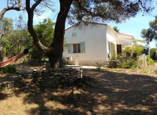 Bonifacio, maison 90m² sous les oliviers, vue Sardaigne