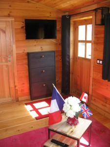 bord de mer, chalet en bois avec tandem