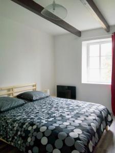 Maison de vacances BOTOÙ KOAD, maison 2 ÉTOILES, WIFI gratuite, la MER, boulangerie, marché quotidien à 100 pas 9 rue du moulin 29100 Douarnenez Bretagne