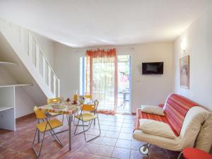 Boutique Holiday Home in Poggio Mezzana on the Beachside