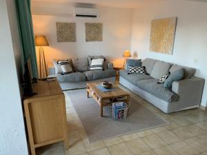 Boutique Villa with Shared Pool, Air Con, WiFi, TV