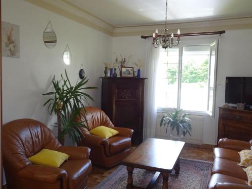 Breton cottage near Armorique Natural Park, Guerlesquin