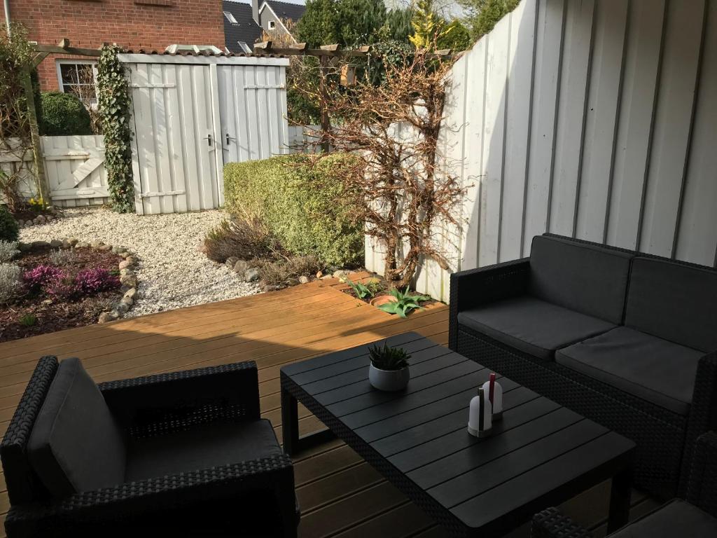 Bright Townhouse with Sauna and Patios 6L Schlesische Straße, 23617 Stockelsdorf