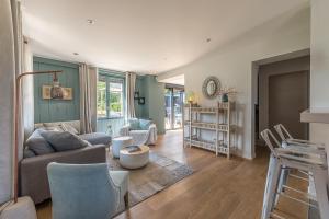 Bucolique maison rénovée au milieu des champs 3ch 3 sdb by LocationlacAnnecy, LLA Selections