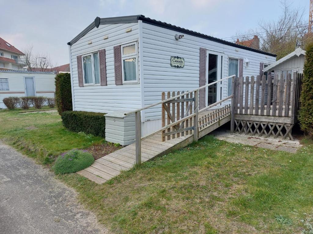 Bungalow 4 voire 6 personnes BRAY DUNES à 300 mètres de la plage Camping municipal de BRAY DUNES, 59123 Bray-Dunes