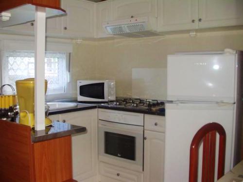 Bungalow de 2 chambres avec jardin amenage et wifi a Cauterets a 3 km des pistes