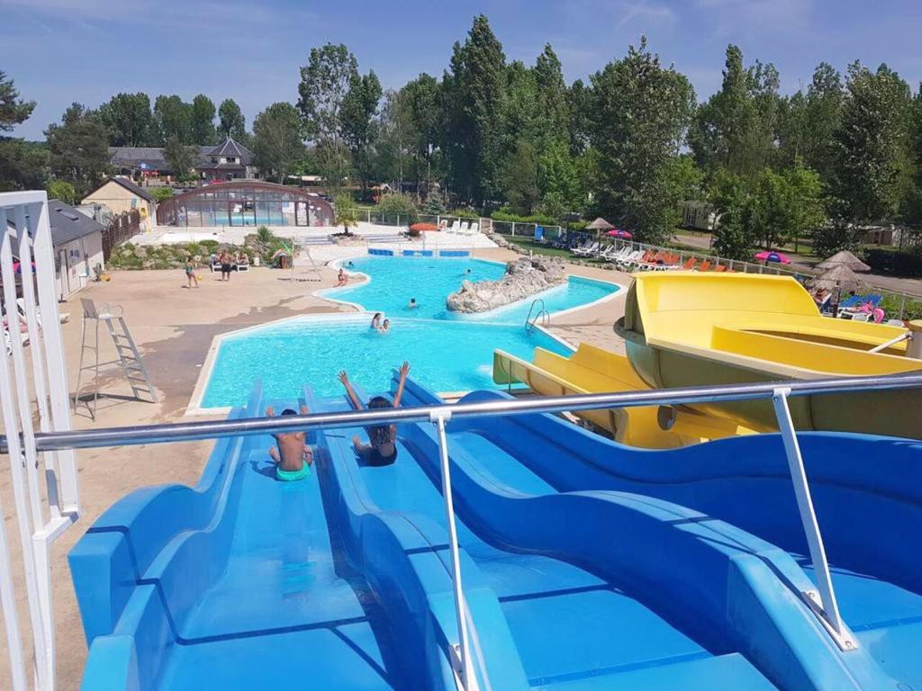 Bungalow de 2 chambres avec piscine partagee et jardin amenage a Onzain Domaine de Dugny Centre-Val de Loire, Loir-et-Cher,Veuzain-sur-Loire, 41150 Onzain