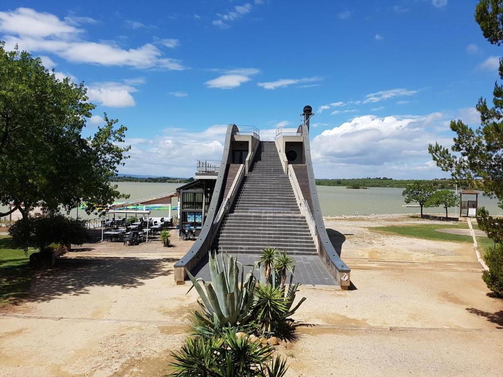 Bungalow de 2 chambres avec piscine partagee sauna et wifi a Saint Jean de Monts a 2 km de la plage 85160 Saint-Jean-de-Monts